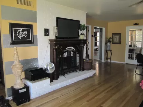 900 Overhill Dr, Redding, CA 96001 photo 5