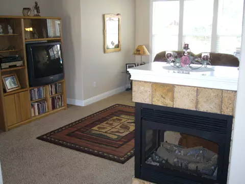 941 Albion Ave, Redding, CA 96003 photo 4