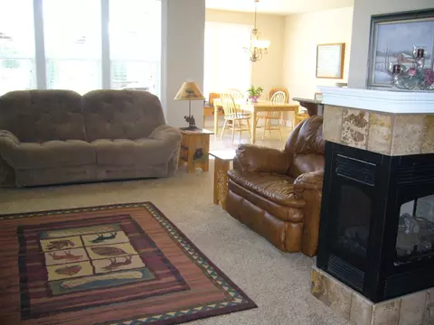 941 Albion Ave, Redding, CA 96003 photo 7