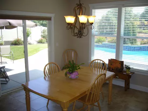 941 Albion Ave, Redding, CA 96003 photo 5