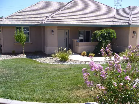 941 Albion Ave, Redding, CA 96003 photo 1