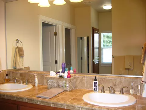 941 Albion Ave, Redding, CA 96003 photo 11