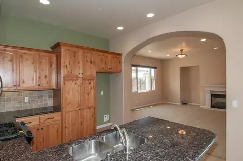 20247 Chalone Pl, Anderson, CA 96007 photo 5