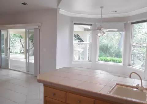 2341 Tradition Way, Redding, CA 96001 photo 9