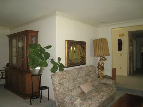 3207 Sunglow Dr, Redding, CA 96001 photo 3