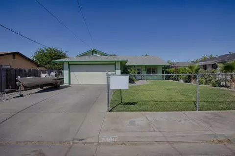 1340 Peach St, Red Bluff, CA 96080 photo 1
