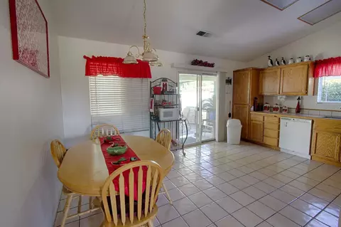 1340 Peach St, Red Bluff, CA 96080 photo 10