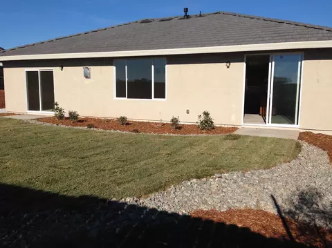 3491 Carlsbad Ln, Redding, CA 96002 photo 3