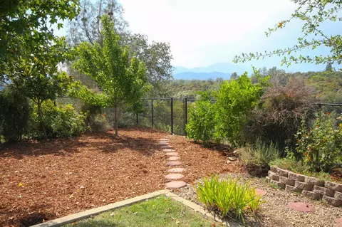 148 Ironwood Ln, Redding, CA 96003 photo 17
