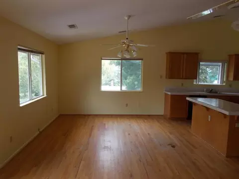 2284 Wicklow, Redding, CA 96001 photo 23
