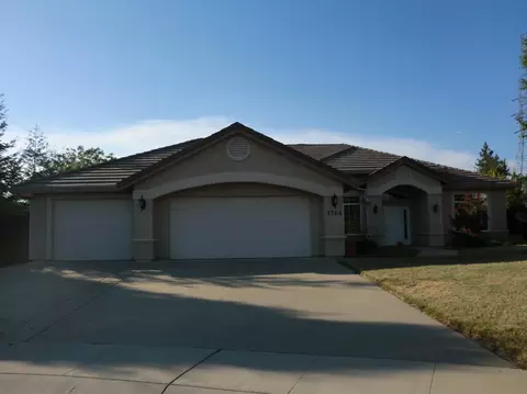 4764 Boralma St, Redding, CA 96003 photo 1