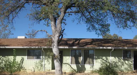 10340 Candy Cane Ln, Redding, CA 96003 photo 1