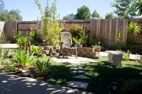 739 Lotus Ct, Redding, CA 96003 photo 4