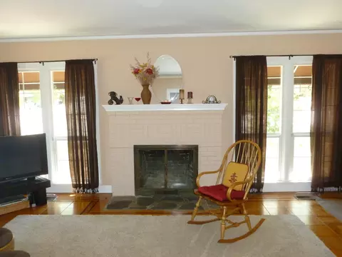 2106 Butte St, Redding, CA 96001 photo 4