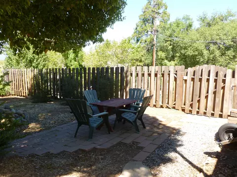 2106 Butte St, Redding, CA 96001 photo 46