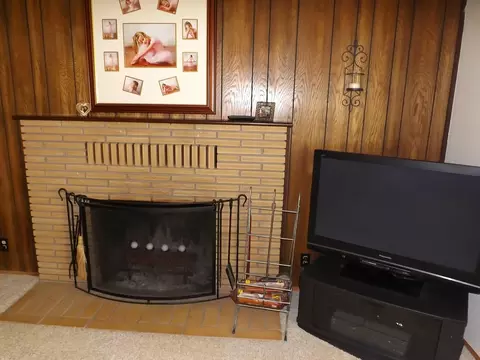5056 Huntington Dr, Redding, CA 96002 photo 9