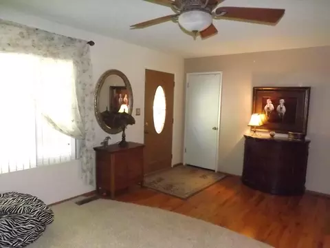5056 Huntington Dr, Redding, CA 96002 photo 10