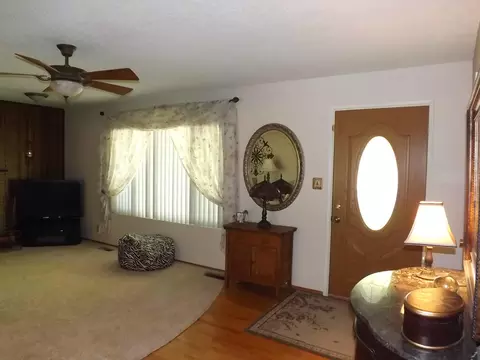 5056 Huntington Dr, Redding, CA 96002 photo 16