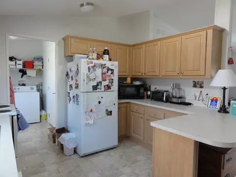 1023 Yogi Ct, Redding, CA 96003 photo 3