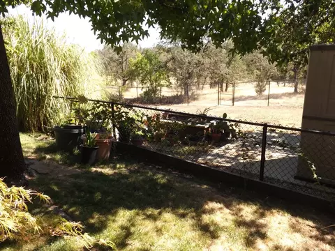 333 Rosewood Dr, Redding, CA 96003 photo 23