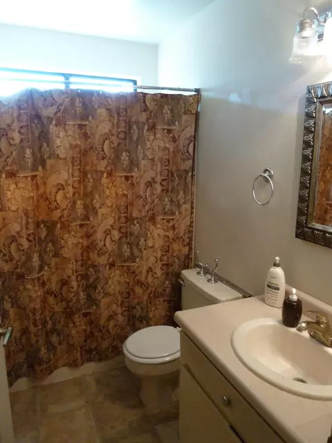 1060 Dara Ct, Redding, CA 96003 photo 13