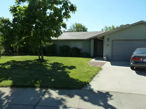1060 Dara Ct, Redding, CA 96003 photo 1