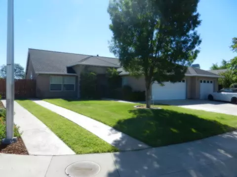 4365 Eden Ridge Ct, Redding, CA 96001 photo 2
