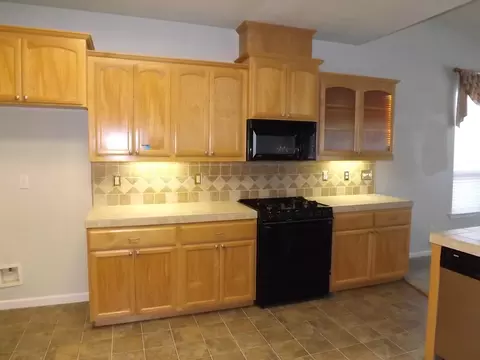 1150 Snowcap Trl, Redding, CA 96003 photo 8