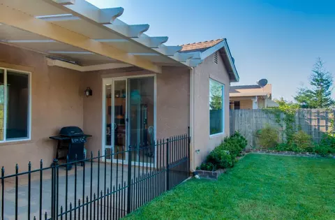 2054 Tuscany Way, Redding, CA 96003 photo 7