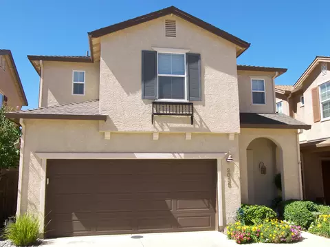 2035 Vienna, Redding, CA 96003 photo 2
