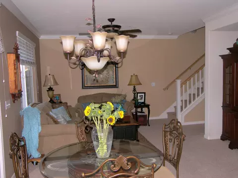 2035 Vienna, Redding, CA 96003 photo 7