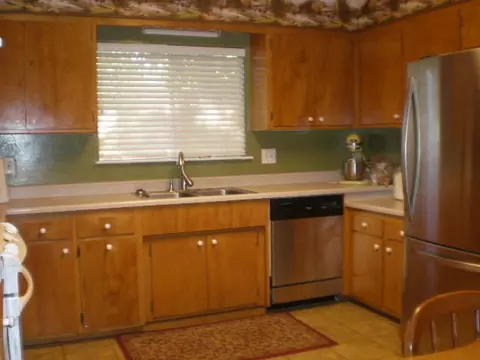 8952 Christopher Ln, Redding, CA 96002 photo 9