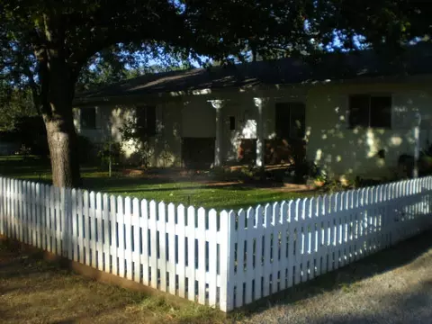 8952 Christopher Ln, Redding, CA 96002 photo 3