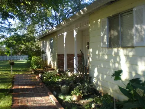 8952 Christopher Ln, Redding, CA 96002 photo 5