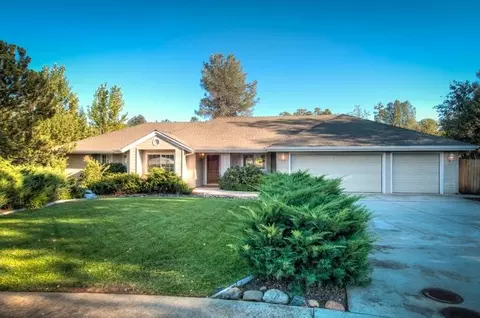 1616 Wee Burn Ct, Redding, CA 96003 photo 1