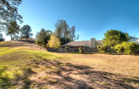 1616 Wee Burn Ct, Redding, CA 96003 photo 38