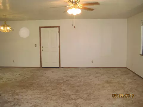 4627 Fiddleneck, Redding, CA 96002 photo 3
