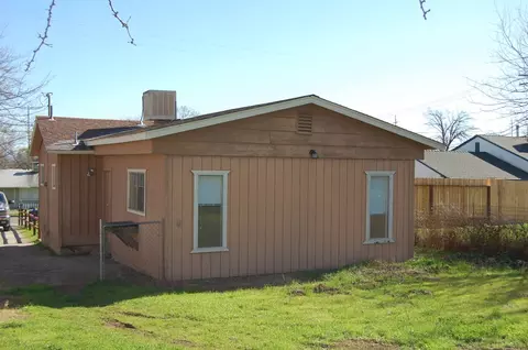 3452 Court St, Redding, CA 96001 photo 9