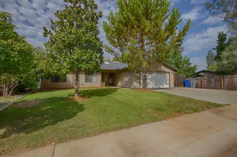 1124 Peregrine Way, Redding, CA 96003 photo 2