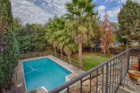 1124 Peregrine Way, Redding, CA 96003 photo 6