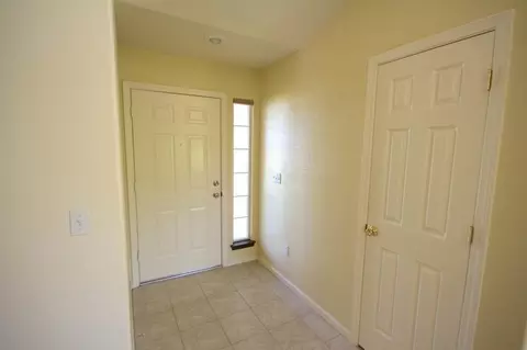 974 Paramount Way, Redding, CA 96003 photo 8
