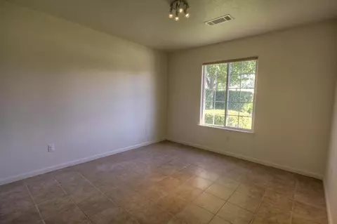 974 Paramount Way, Redding, CA 96003 photo 9
