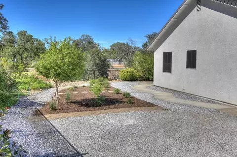 974 Paramount Way, Redding, CA 96003 photo 17