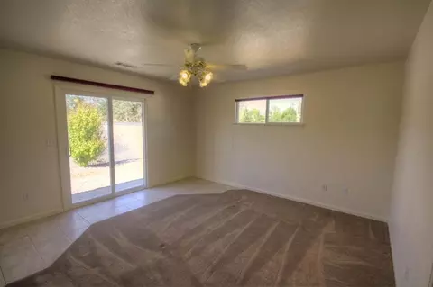 974 Paramount Way, Redding, CA 96003 photo 4