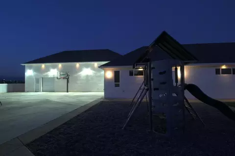 212 Edinburgh Pl, Redding, CA 96003 photo 25