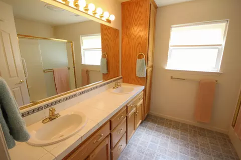 1754 Capistrano Walk, Redding, CA 96003 photo 14
