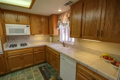 1754 Capistrano Walk, Redding, CA 96003 photo 18