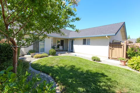 1754 Capistrano Walk, Redding, CA 96003 photo 5