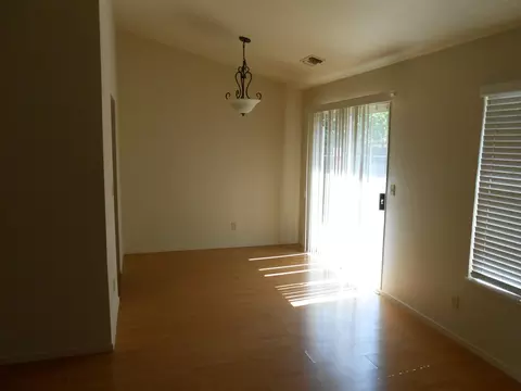 683 Alamine Dr, Redding, CA 96003 photo 3