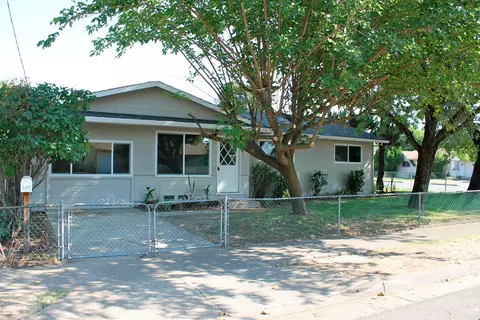 3427 Daisy St, Anderson, CA 96007 photo 2